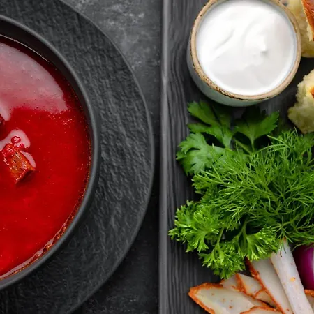 Radisson Centre فندق