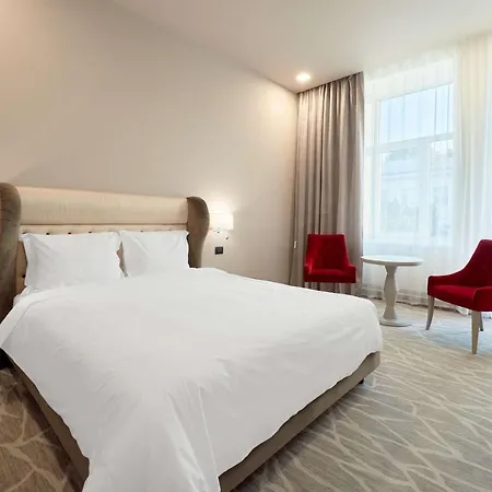 Radisson Centre فندق