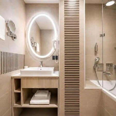Radisson Centre 4*