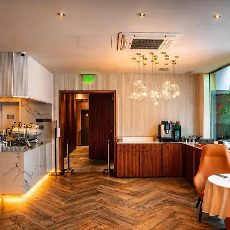 Szálloda Radisson Centre 4*