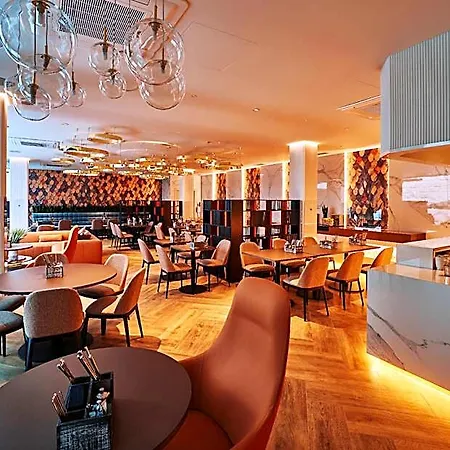 Radisson Centre 4*
