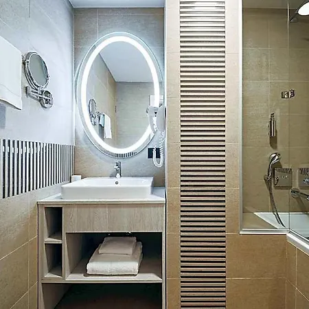 Radisson Centre Szálloda 4*