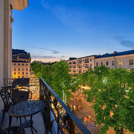 Radisson Centre 4*