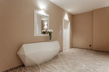 Radisson Centre 4*
