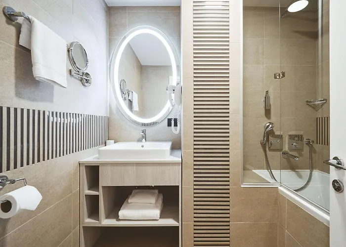 Hotel Radisson Centre 4*