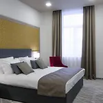 Radisson Centre 4*