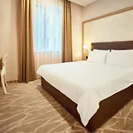 Radisson Centre 4*