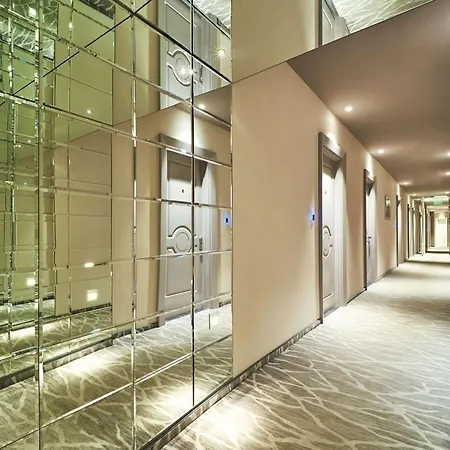Radisson Centre