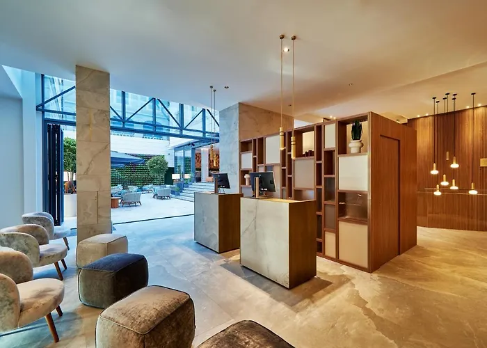 Radisson Centre Hotel