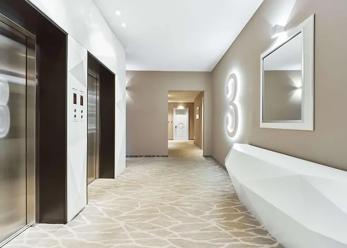 Radisson Centre Hotel 4*