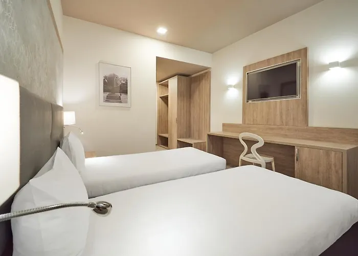 Radisson Centre Готель