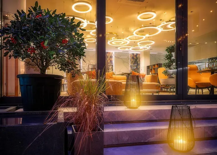 Готель Radisson Centre 4*